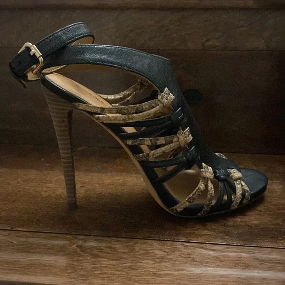 Coach leather heels - Picture 2 of 5